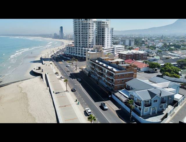 11 BEDROOM HOUSE FOR SALE IN STRAND NORTH